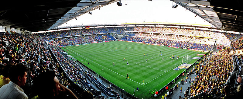 Fil:Brøndby stadium panorama.jpg