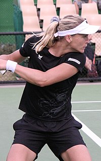 Sybille Bammer 2007 Australian Open womens doubles R1.jpg