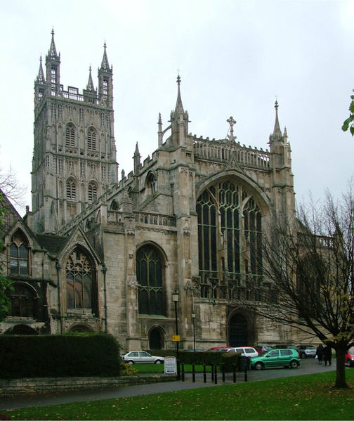 Fil:Gloucester Cathedral - 2004-11-02.jpg