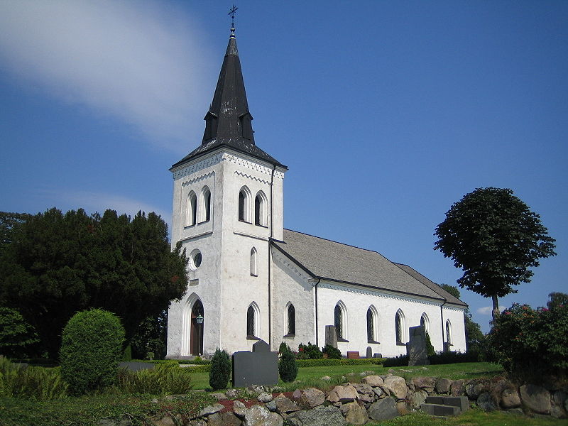 Fil:Lyngby kyrka.JPG