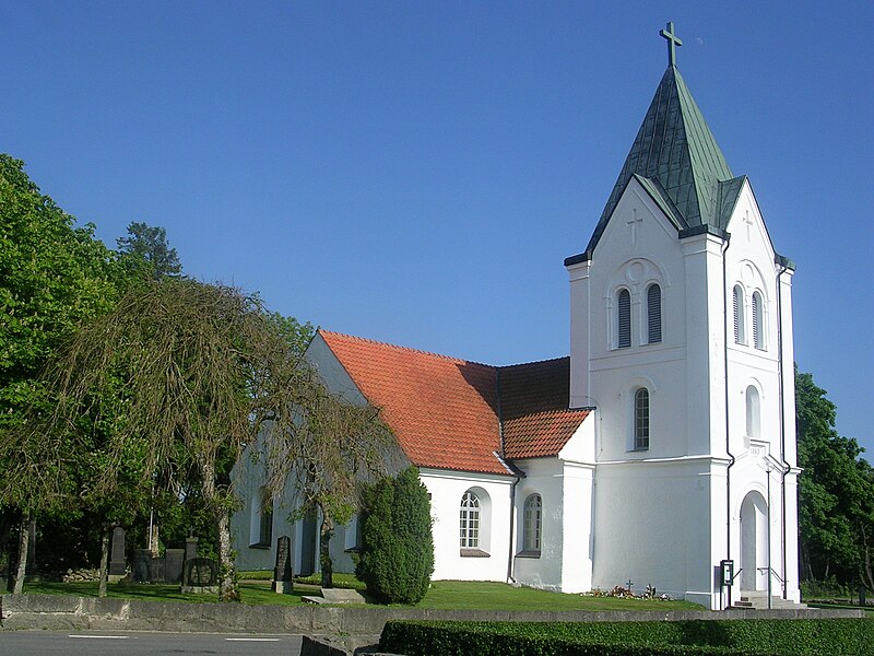 Fil:Huaröds kyrka, exteriör 5.jpg