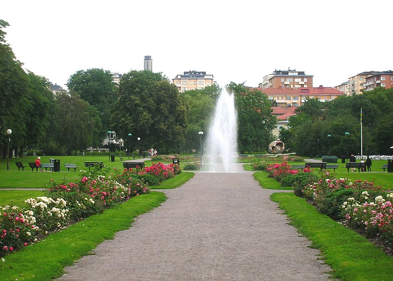 Fil:Tessinparken fontänen Ladugårdsgärdet Stockholm 2005-08-06.jpg