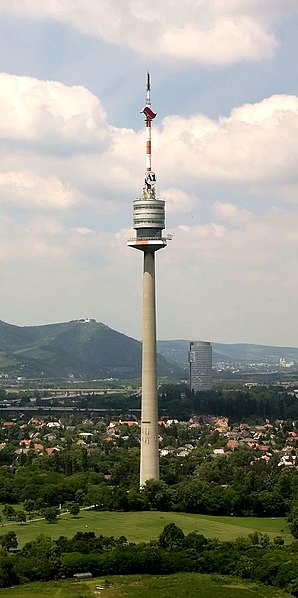 Fil:Donauturm NW.jpg