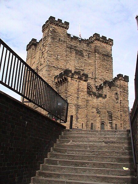 Fil:Newcastle castle keep.jpg