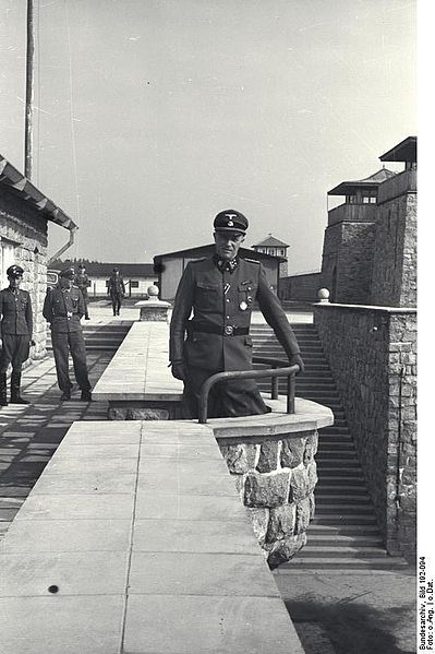 Fil:Bundesarchiv Bild 192-094, KZ Mauthausen, SS-Obersturmbannführer Franz Ziereis.jpg