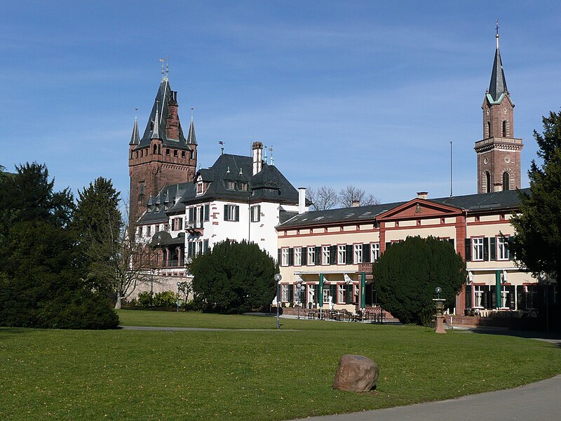 Fil:Schloss Weinheim 04.jpg