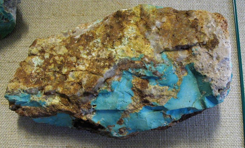 Fil:Turquoise with quartz.jpg