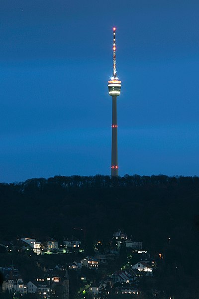 Fil:Fernsehturm-stuttgart by-night.jpg