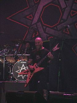 Benante (trummor) och Scott Ian, live med Anthrax 2005