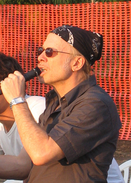 Fil:Elliott Murphy 2005.jpg