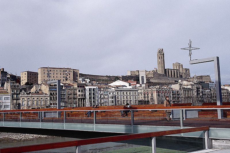 Fil:Lleida-vista de lleida.jpg