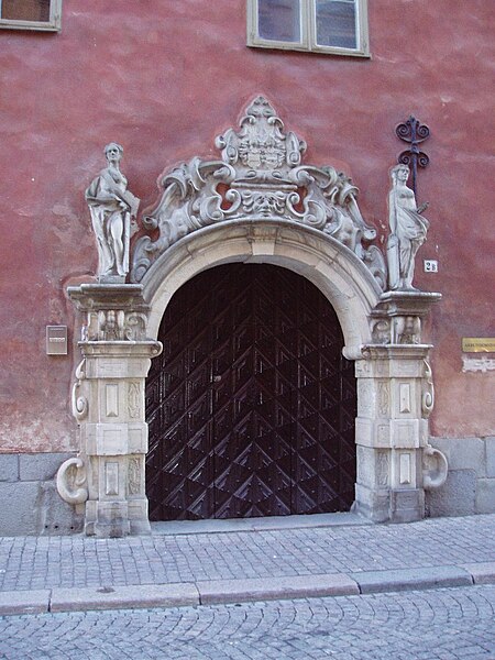Fil:Ryningska palatset portal.jpg