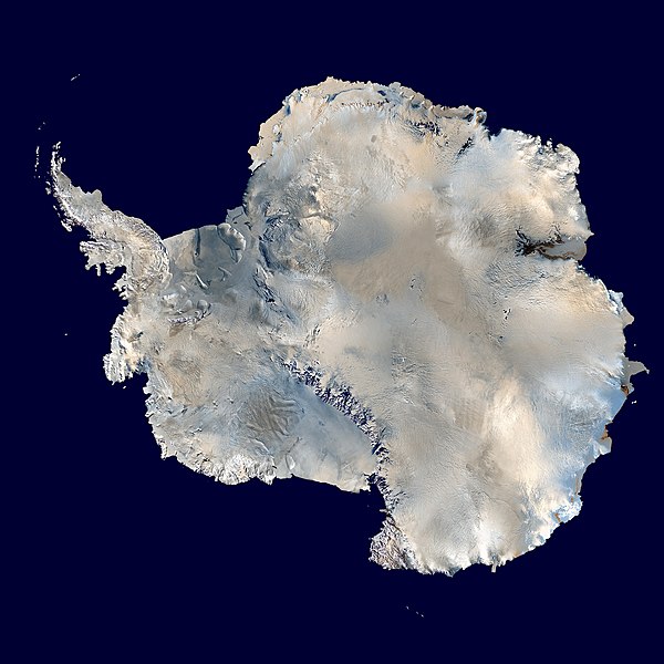 Fil:Antarctica 6400px from Blue Marble.jpg