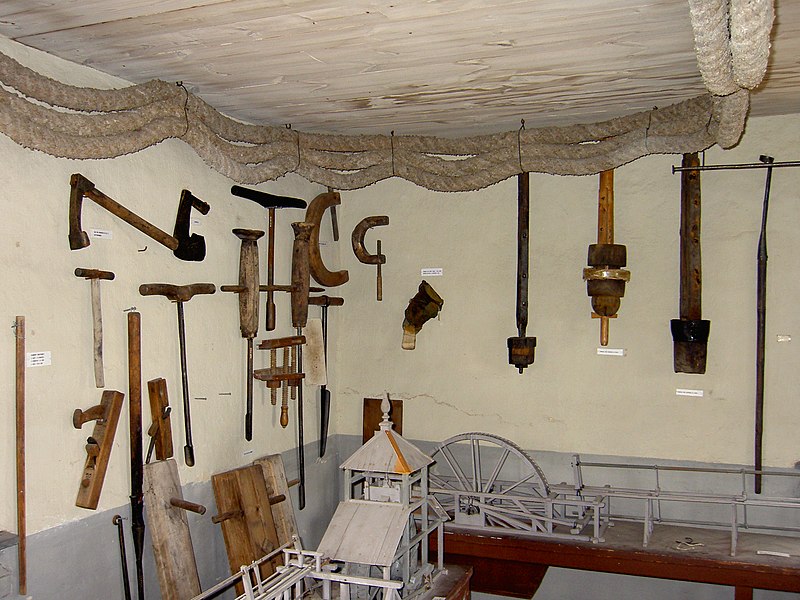 Fil:Garpenbergs gruvmuseum 2.jpg