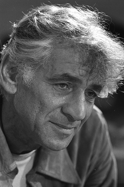 Fil:Leonard Bernstein 1971.jpg