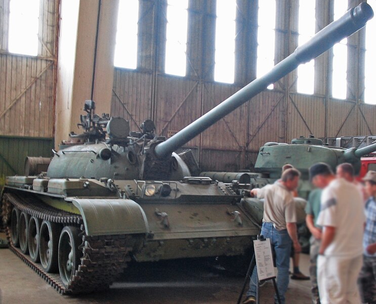 Fil:T-54 1.jpg