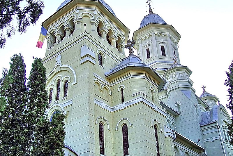 Fil:Turda Orthodox Cathedral2.JPG