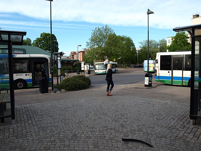 Fil:Busstation Österskans.jpg