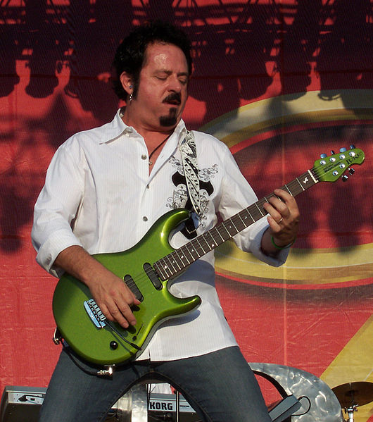 Fil:Image-SteveLukather.jpg