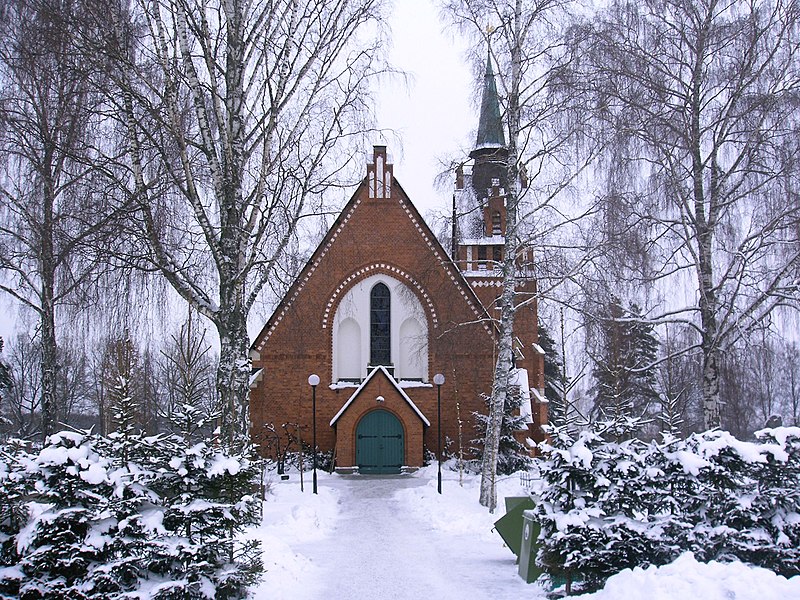 Fil:Längbro kyrka väster.jpg