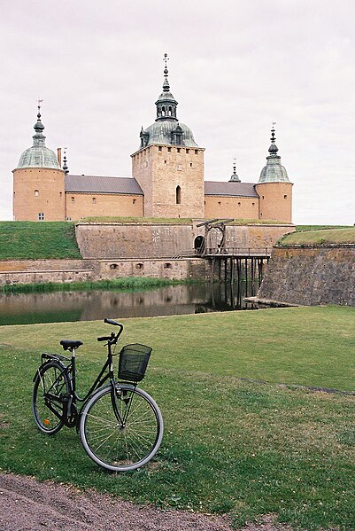 Fil:Kalmar slott i juli 2005.jpg