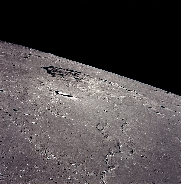 Fil:Mons Rümker Apollo 15.jpg