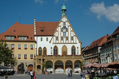 Amberg Marktplatz-Rathaus.jpg