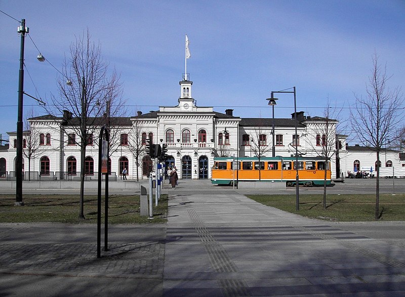 Fil:Centralstationen Norrköping april 2005.jpg