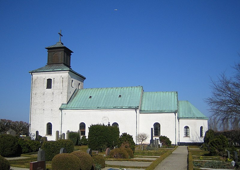 Fil:Löddeköpinge kyrka.jpg