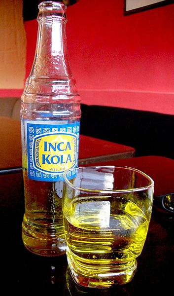 Fil:Bottle and glass of inca kola.jpg