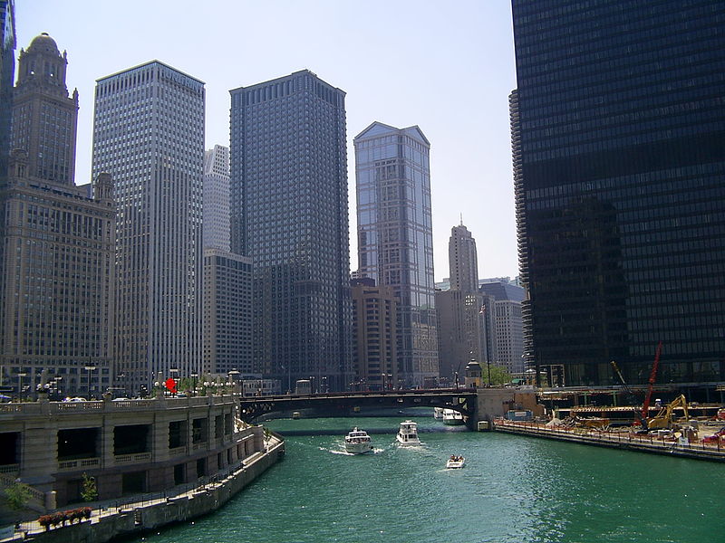 Fil:Chicago River from Michigan Ave.jpg