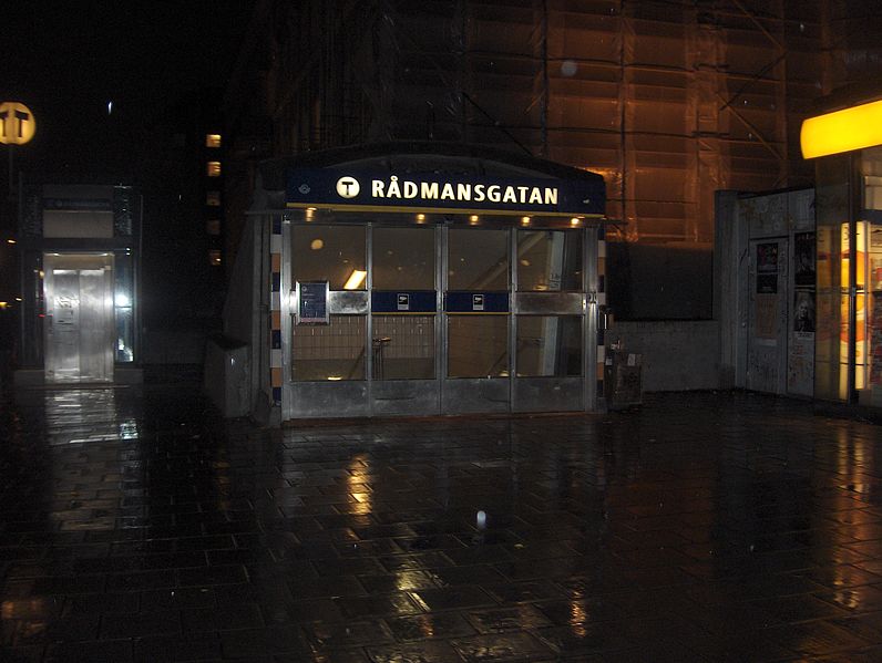 Fil:Rådmansgatan Stockholm Metro station 2007-1.JPG