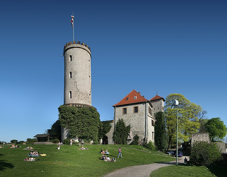 Fil:Bi Sparrenburg pano.jpg