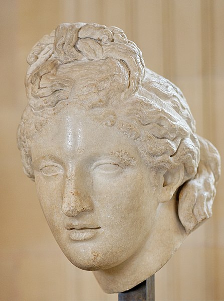 Fil:Capitoline Aphrodite Louvre Ma 571.jpg