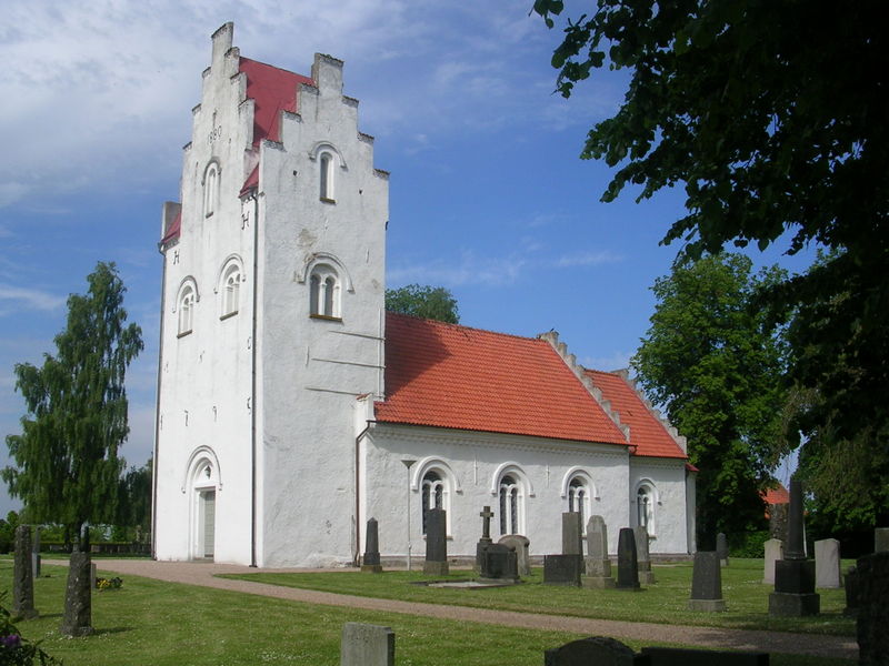 Fil:Äsphults kyrka, exteriör 5.jpg