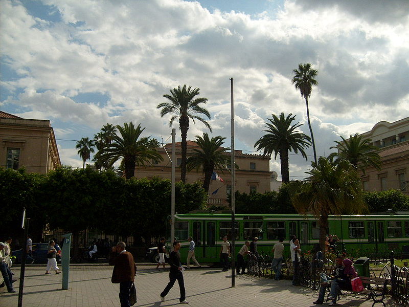 Fil:French embassy Tunis.JPG