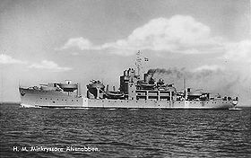 HMS Älvsnabben (M01).jpg