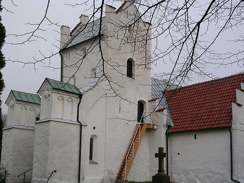 Fil:Stora Råby kyrka, exteriör 4.jpg