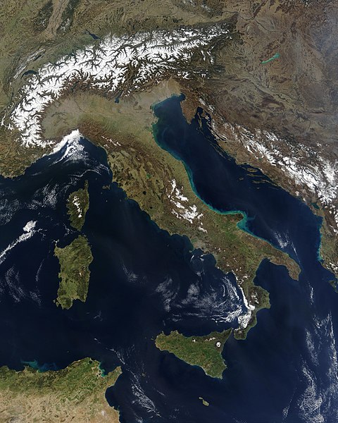 Fil:Satellite image of Italy in March 2003.jpg