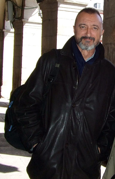 Fil:Arturo Pérez-Reverte.jpg