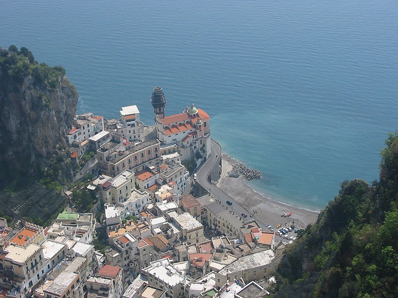 Fil:Atrani.JPG