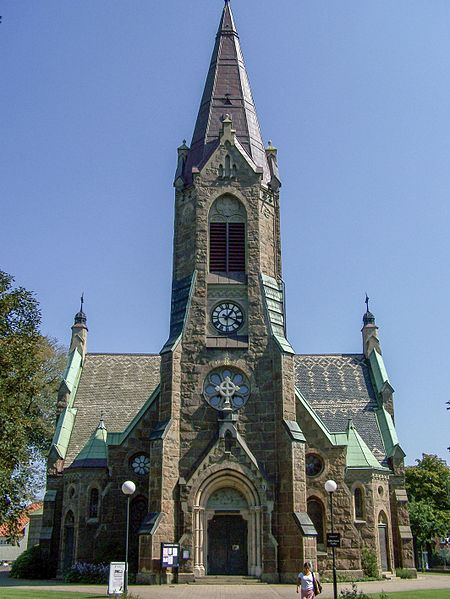 Fil:Falkenbergs kyrka.JPG