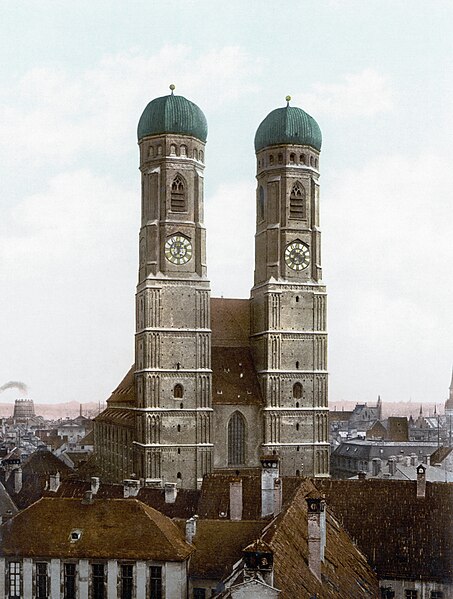 Fil:Frauenkirche München.jpg