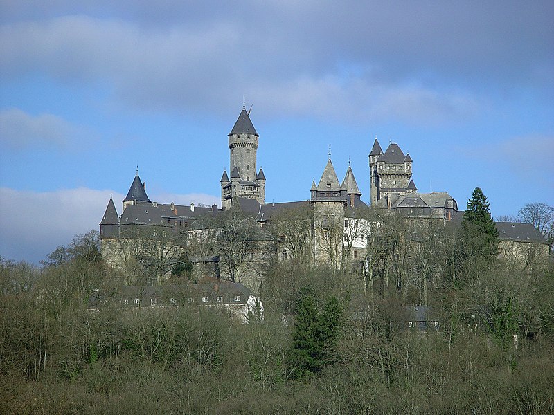 Fil:Braunfels Schloss.jpg