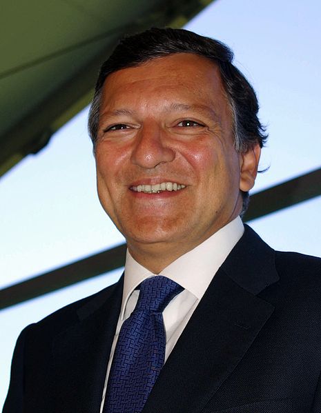 Fil:José Manuel Barroso MEDEF 2.jpg