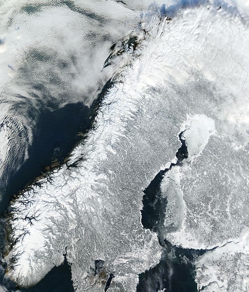 Fil:Satellite image of Norway in February 2003.jpg