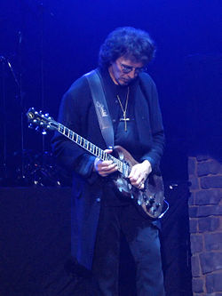 Tony Iommi live med Heaven and Hell i Polen 2007.