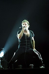 Bruce Dickinson 1999, strax efter hans återkomst till Iron Maiden
